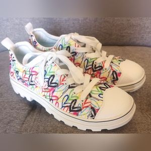 NWOT Skechers shoes with hearts